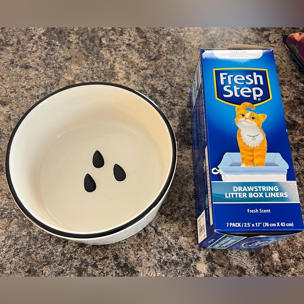 Fresh Step Litter Box Liners and Cat Bowl Set